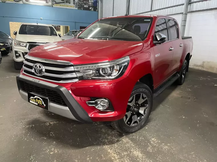 Toyota Hilux Vermelho 8