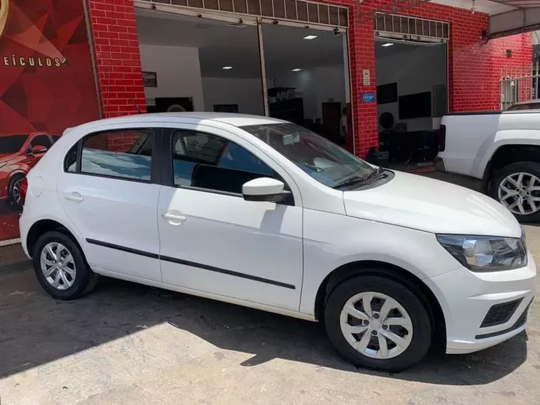 Volkswagen Gol Branco 1