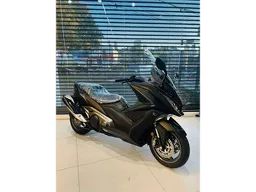 Kymco AK