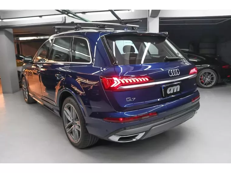 Audi Q7 Azul 6