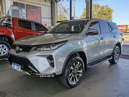 Toyota Hilux SW4