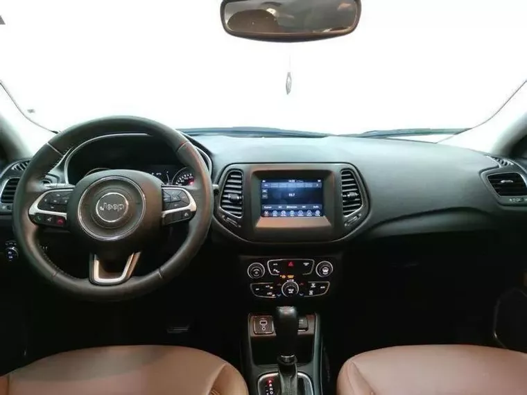 Jeep Compass Branco 18