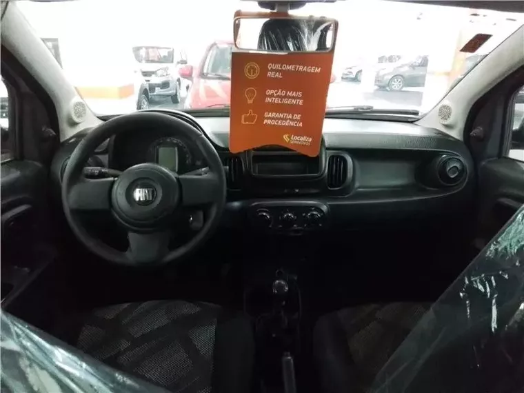 Fiat Mobi Prata 6