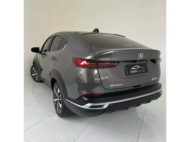 Fiat Fastback Cinza 3