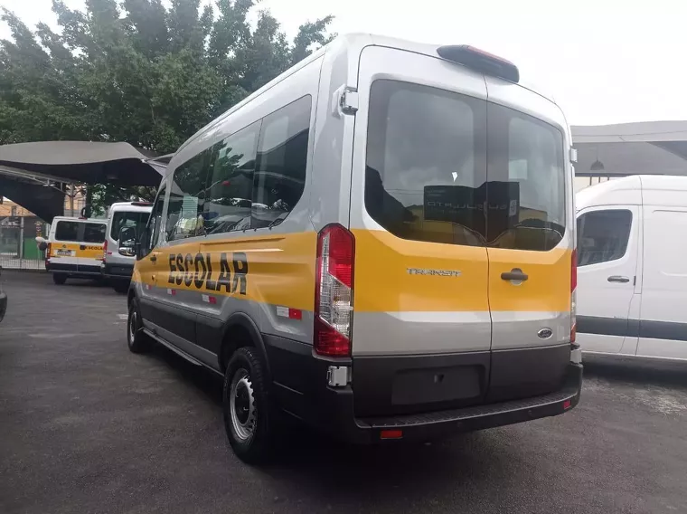 Ford Transit Cinza 8