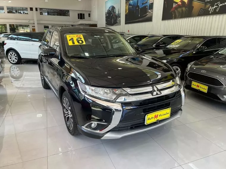 Mitsubishi Outlander Preto 11