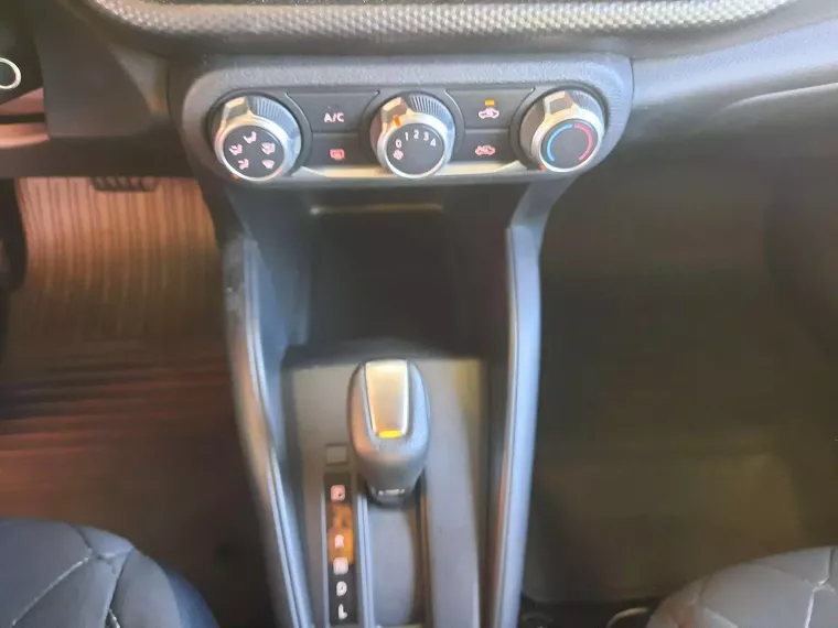 Nissan Kicks Cinza 9