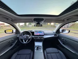 BMW 320i