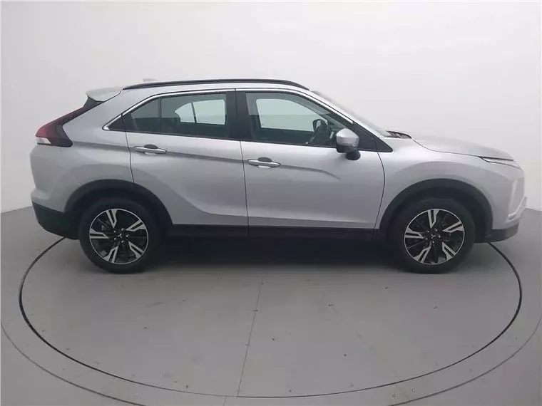 Mitsubishi Eclipse Cross Prata 1