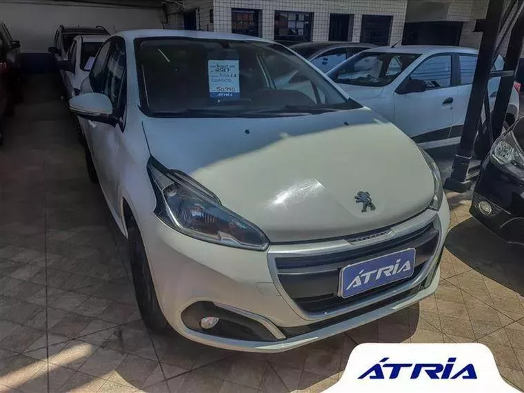 Peugeot 208 Branco 4