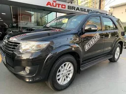 Toyota Hilux SW4
