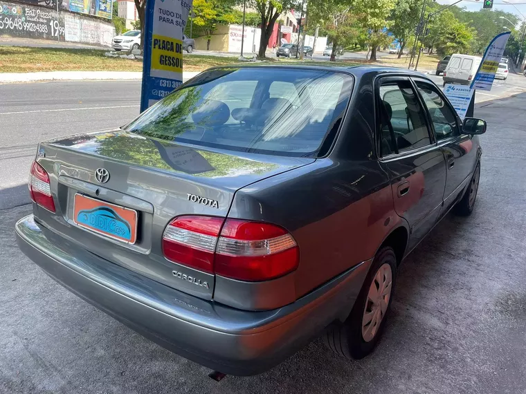 Toyota Corolla Cinza 1