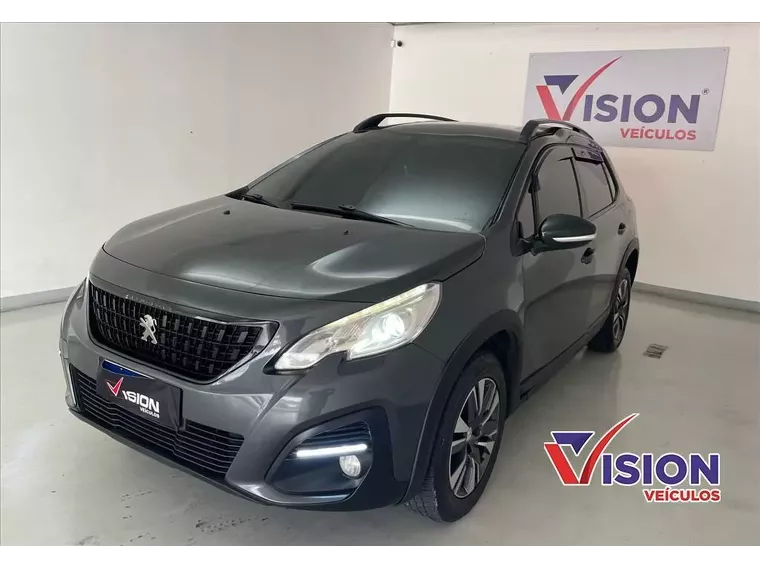 Peugeot 2008 Cinza 1