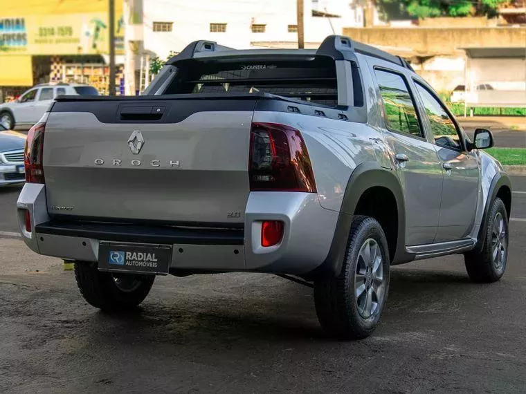 Renault Duster Oroch Prata 5