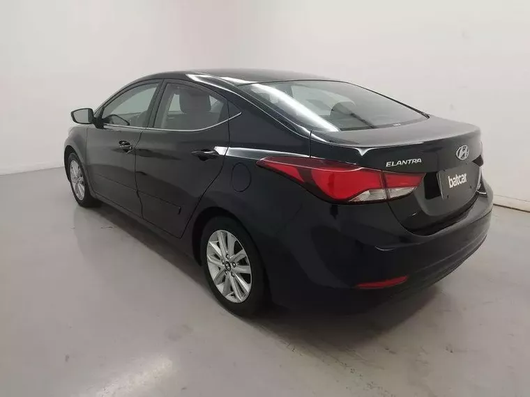 Hyundai Elantra Preto 7