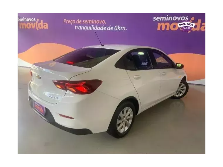 Chevrolet Onix Branco 6