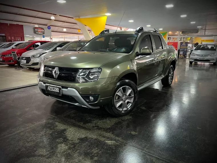 Renault Duster Oroch Verde 5