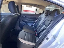 Nissan Versa