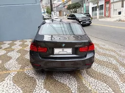 BMW 320i
