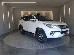 Toyota Hilux SW4