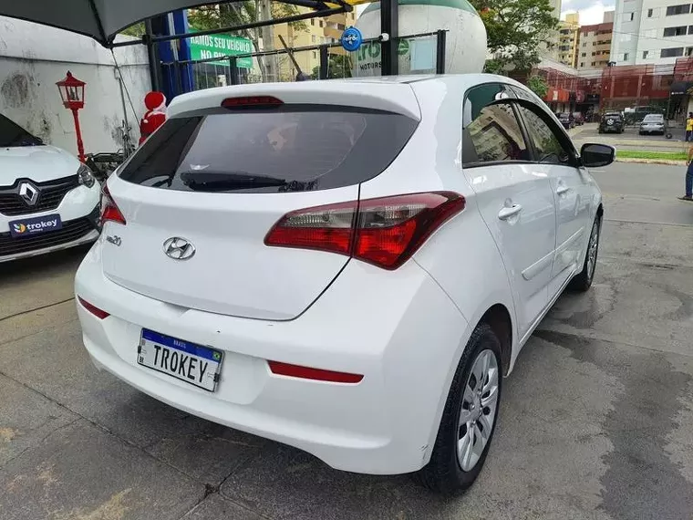 Hyundai HB20 Branco 13