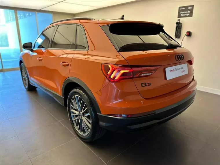 Audi Q3 Laranja 7