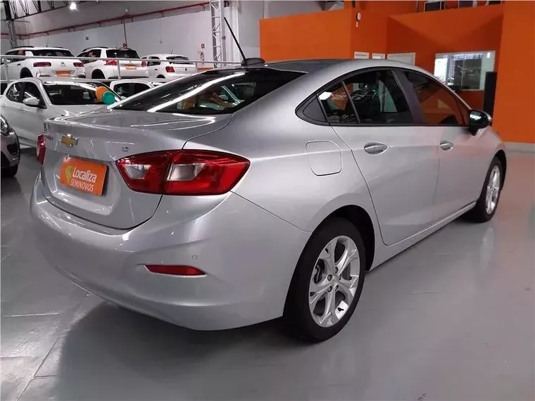 Chevrolet Cruze Prata 2