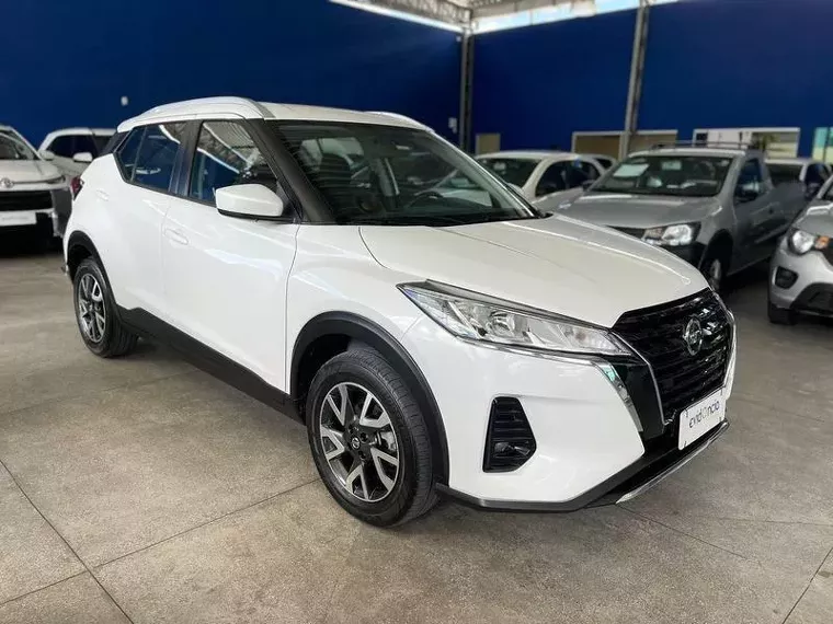 Nissan Kicks Branco 7