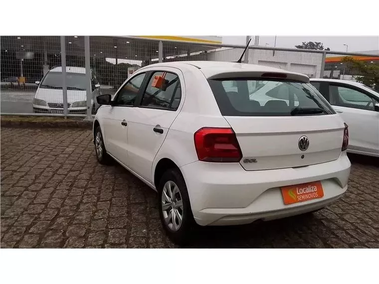 Volkswagen Gol Branco 9