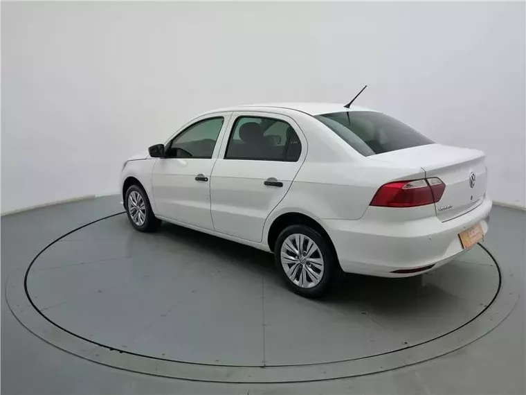 Volkswagen Voyage Branco 8