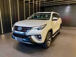 Hilux SW4