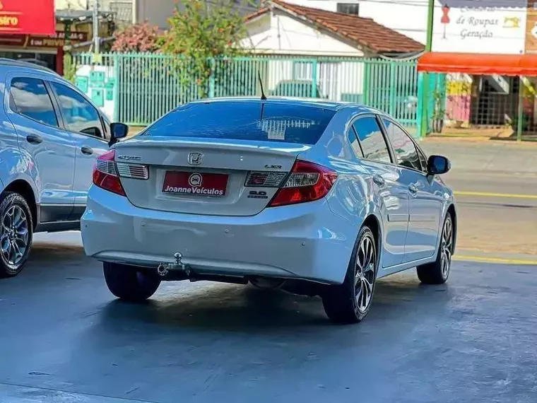 Honda Civic Branco 7