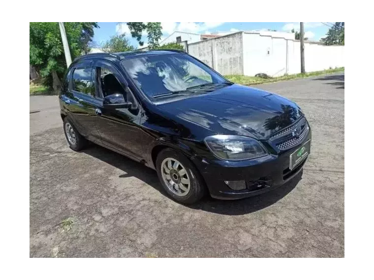 Chevrolet Celta Preto 7