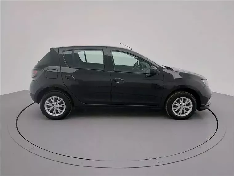 Renault Sandero Preto 6