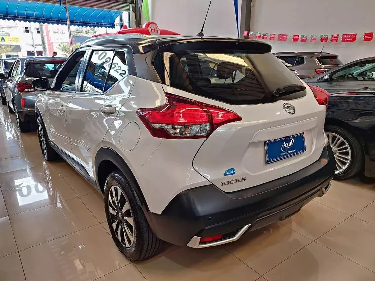 Nissan Kicks Branco 7