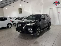 Toyota Hilux SW4