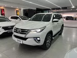 Toyota Hilux SW4