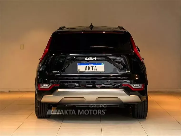 KIA Niro Preto 15