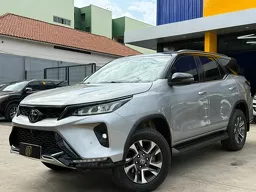 Toyota Hilux SW4