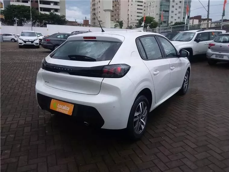 Peugeot 208 Branco 8