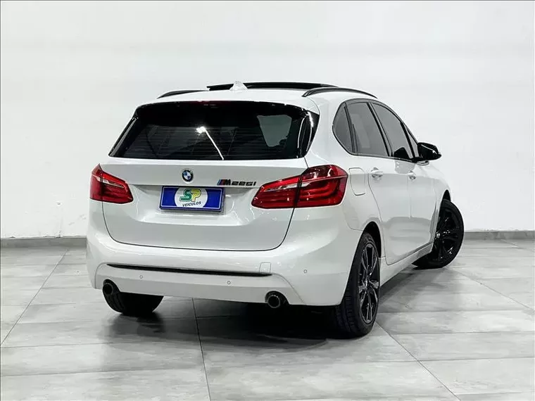 BMW 225i Branco 14