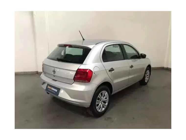 Volkswagen Gol Prata 3