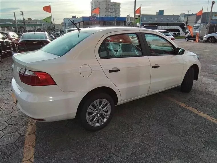 Volkswagen Voyage Branco 8