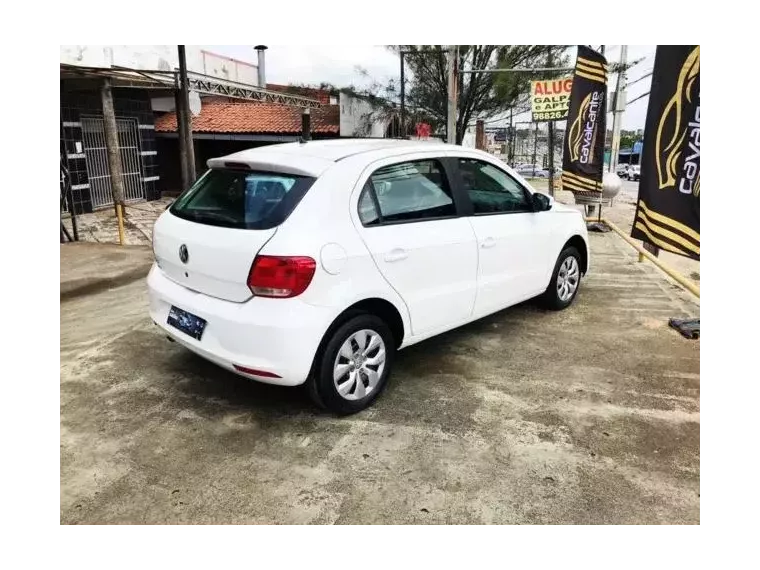 Volkswagen Gol Branco 2