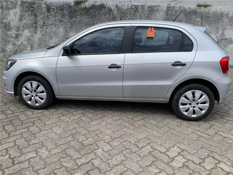 Volkswagen Gol Prata 5