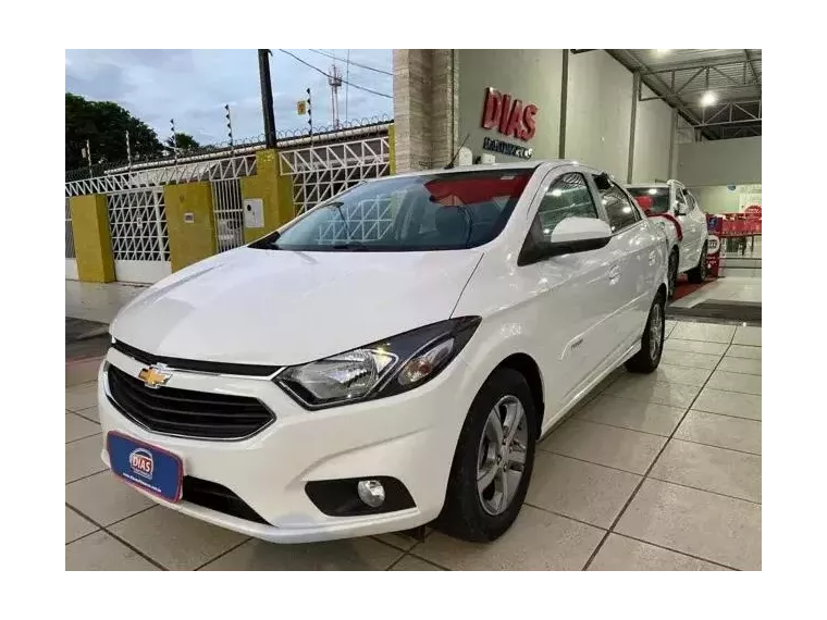 Chevrolet Prisma Branco 1