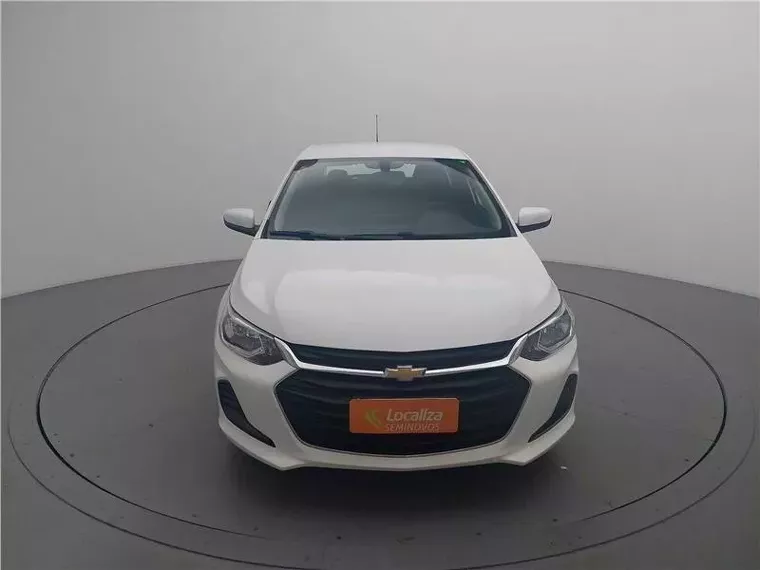 Chevrolet Onix Branco 7