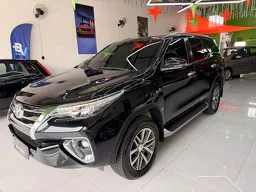 Toyota Hilux SW4
