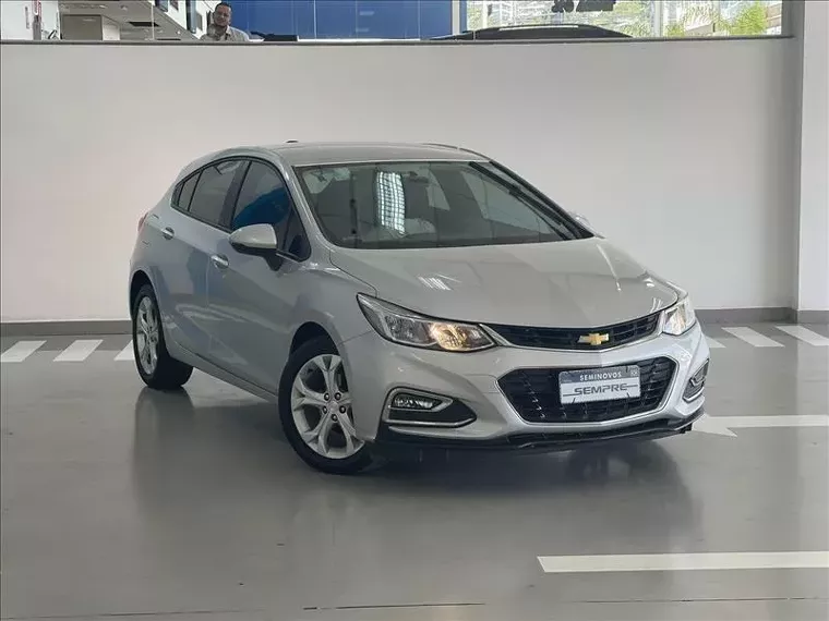 Chevrolet Cruze Prata 1