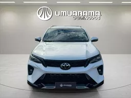 Toyota Hilux SW4